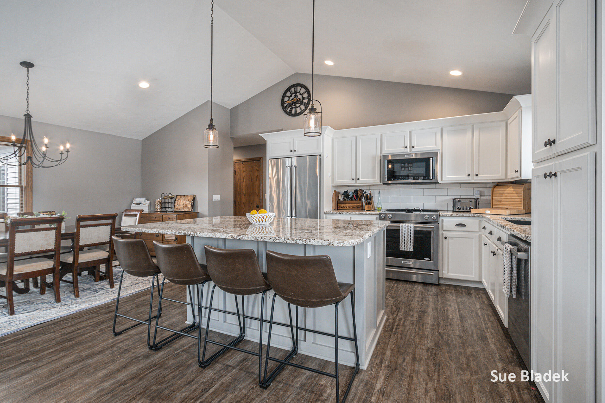 3531 Fawn View Dr.