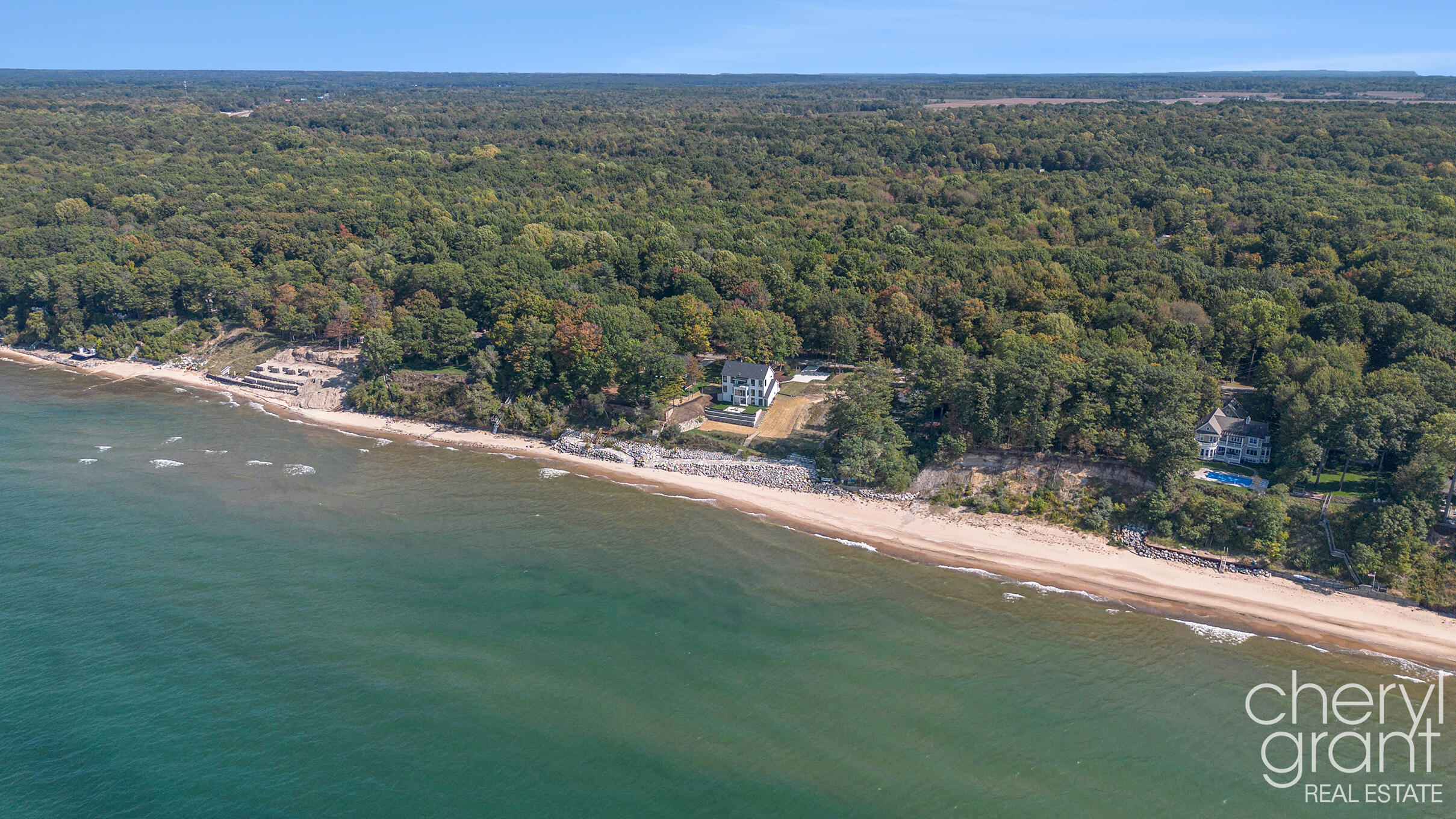 2576 Lakeshore Drive