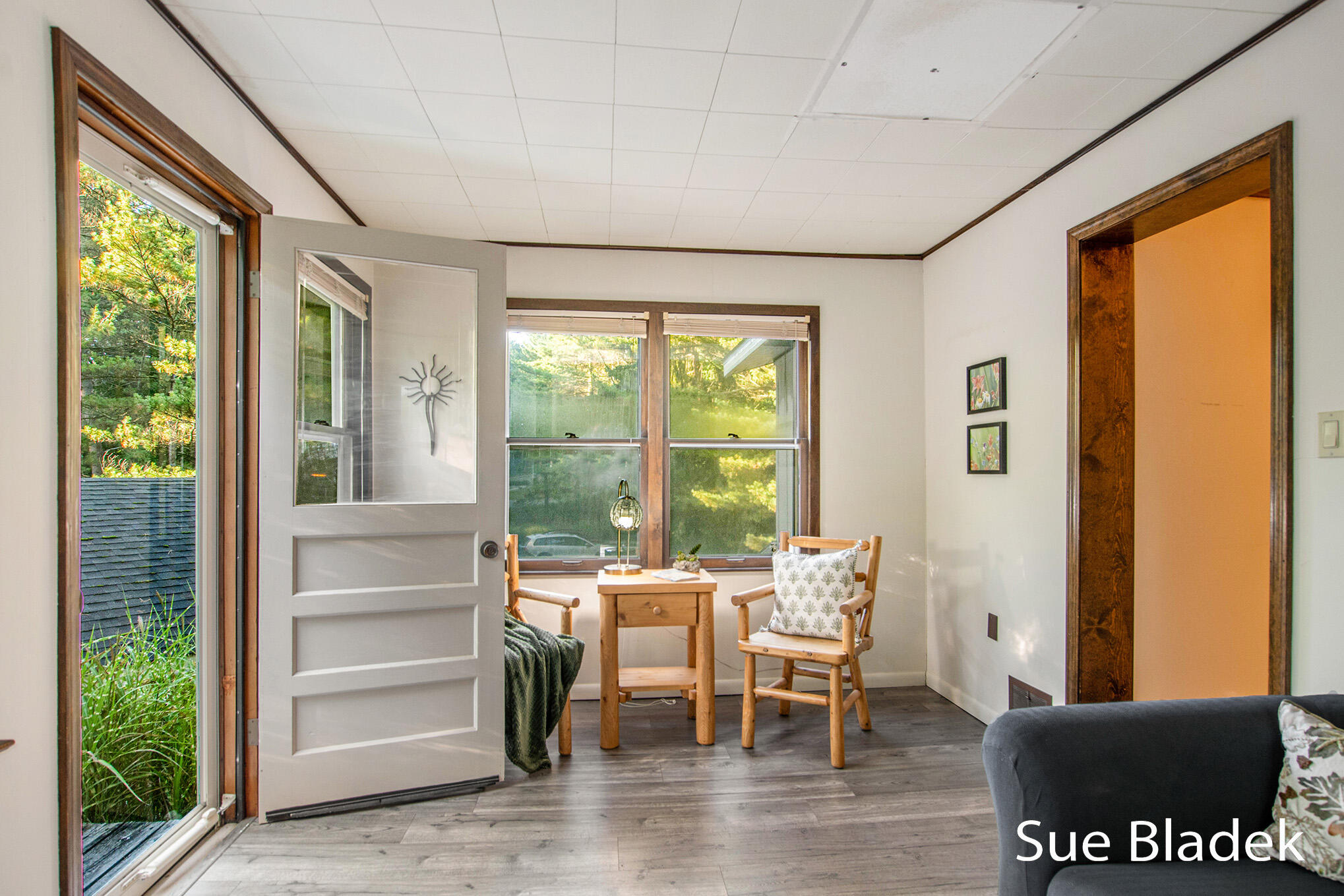 7135 Lakeshore Drive