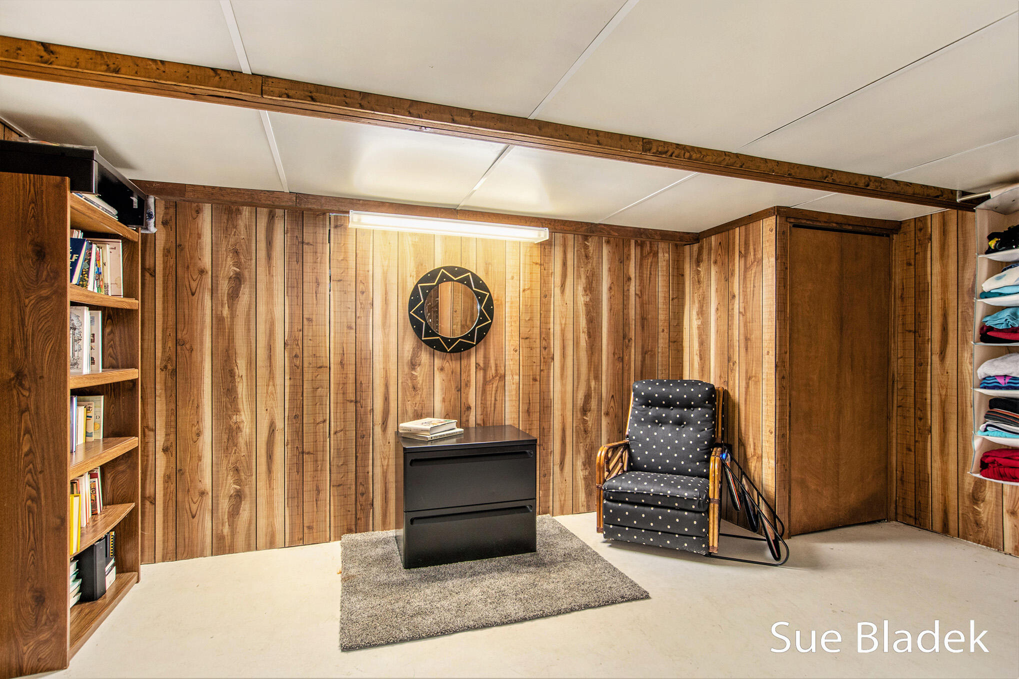 7135 Lakeshore Drive