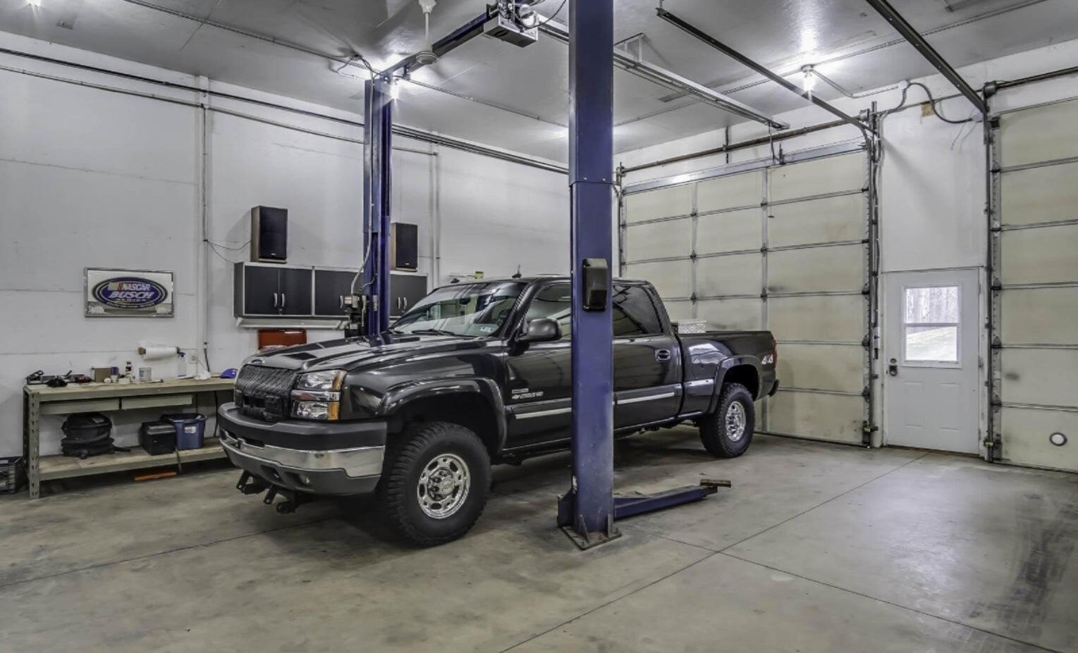 6814 Dale Court, Fennville