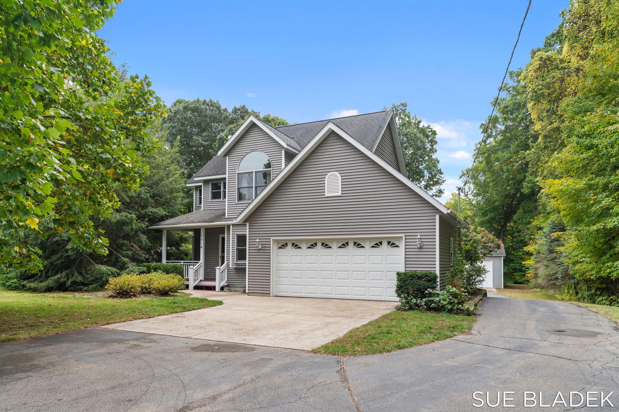 6814 Dale Court, Fennville