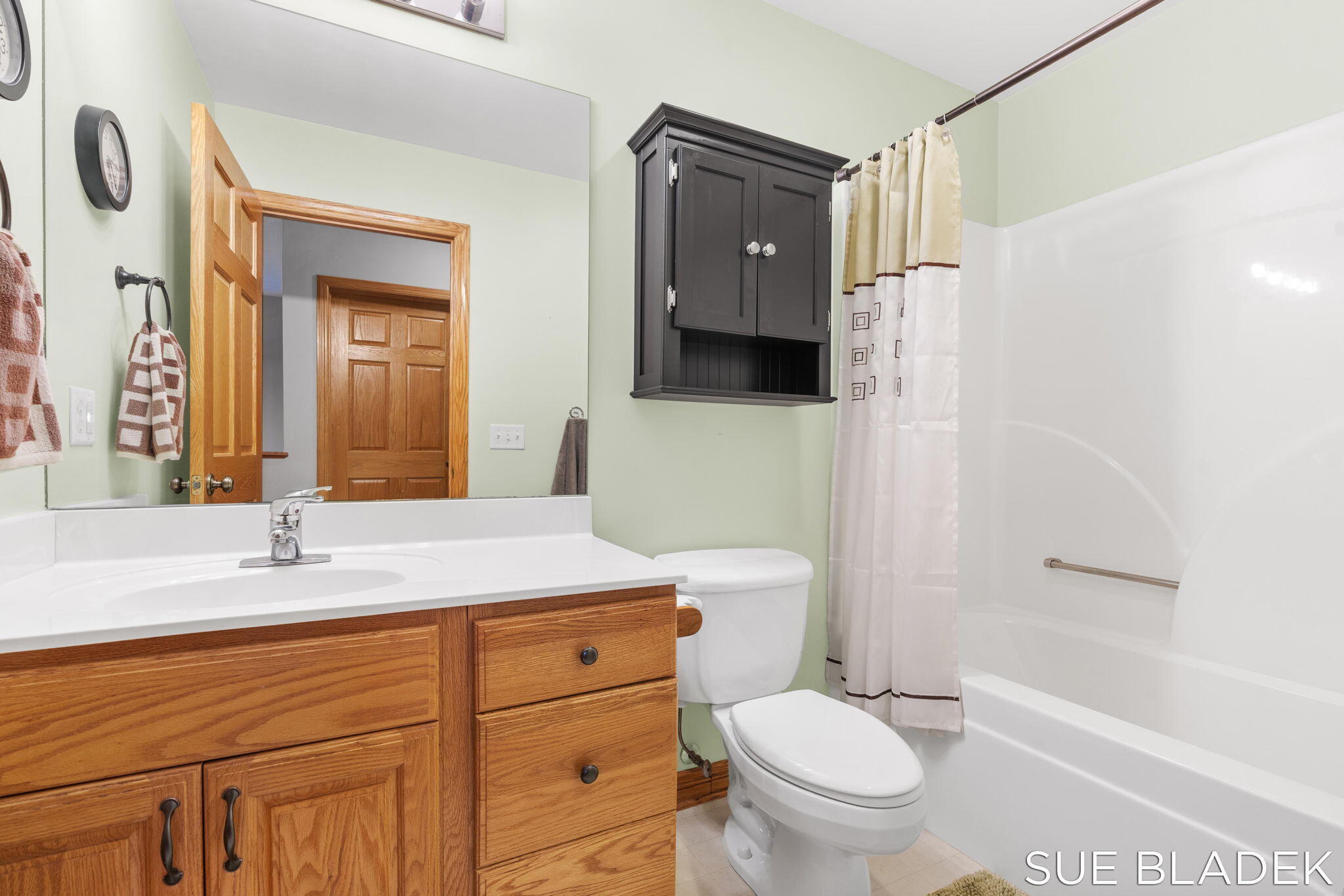 6814 Dale Court, Fennville