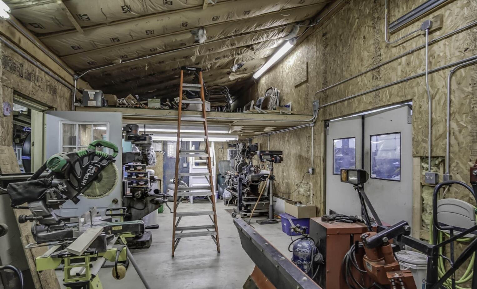 6814 Dale Court, Fennville