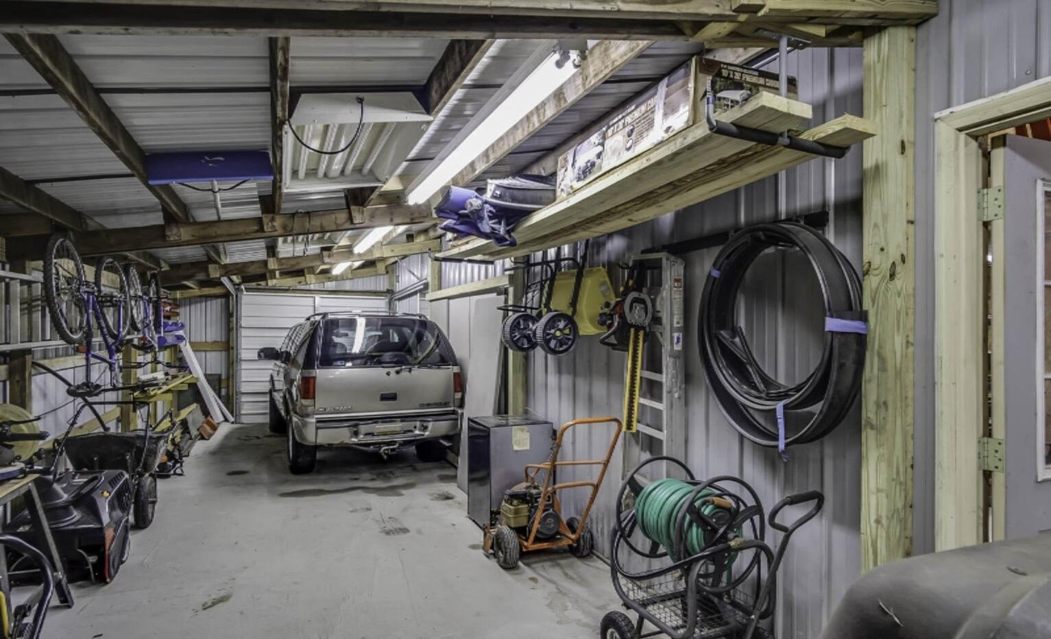 6814 Dale Court, Fennville