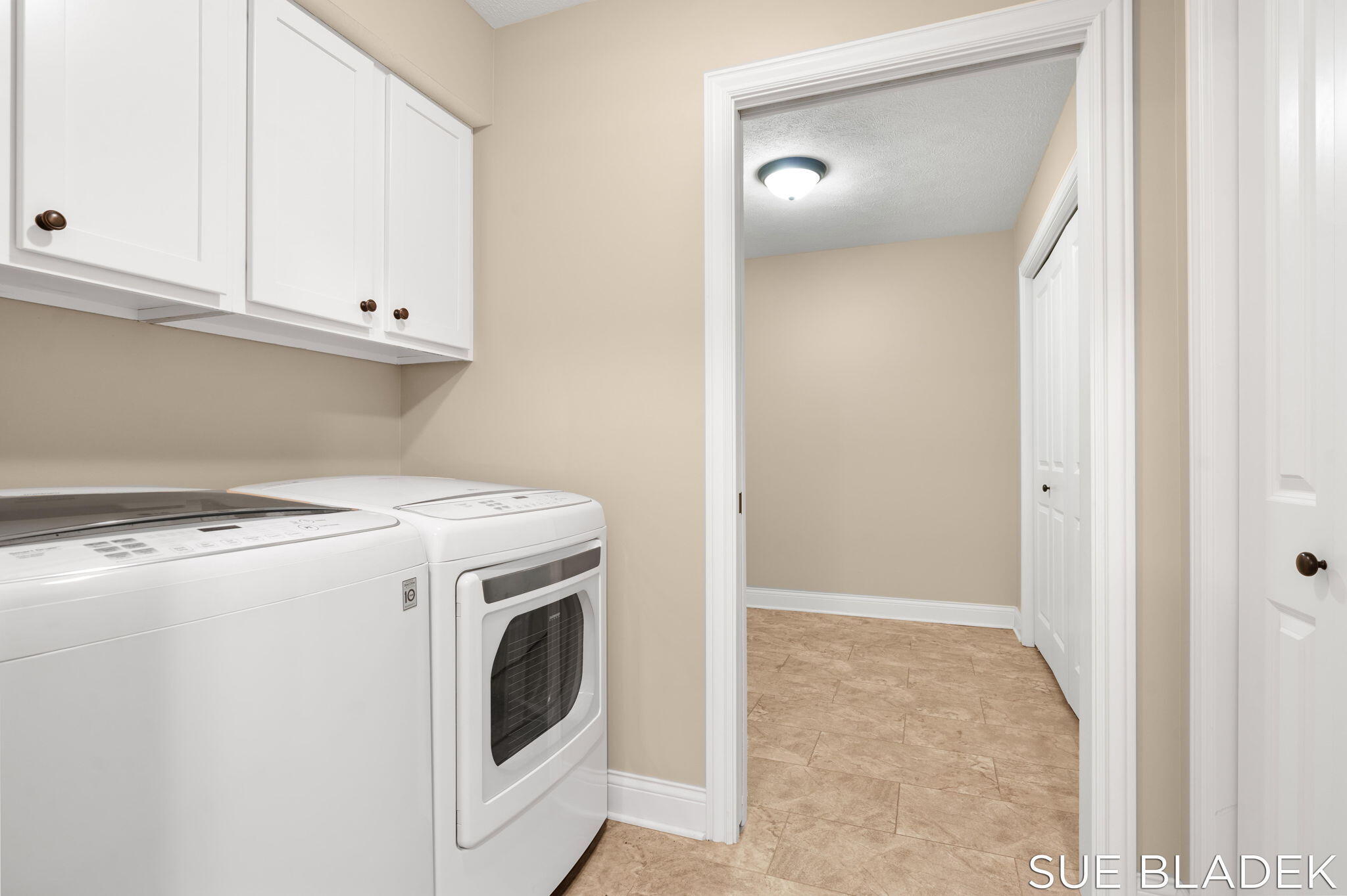 1191 Riverview Drive