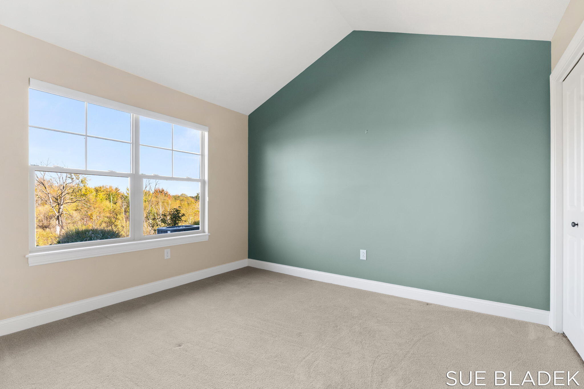 1191 Riverview Drive