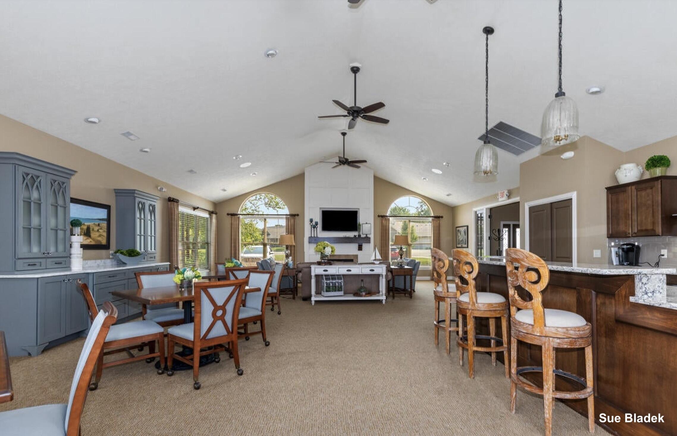 1191 Riverview Drive