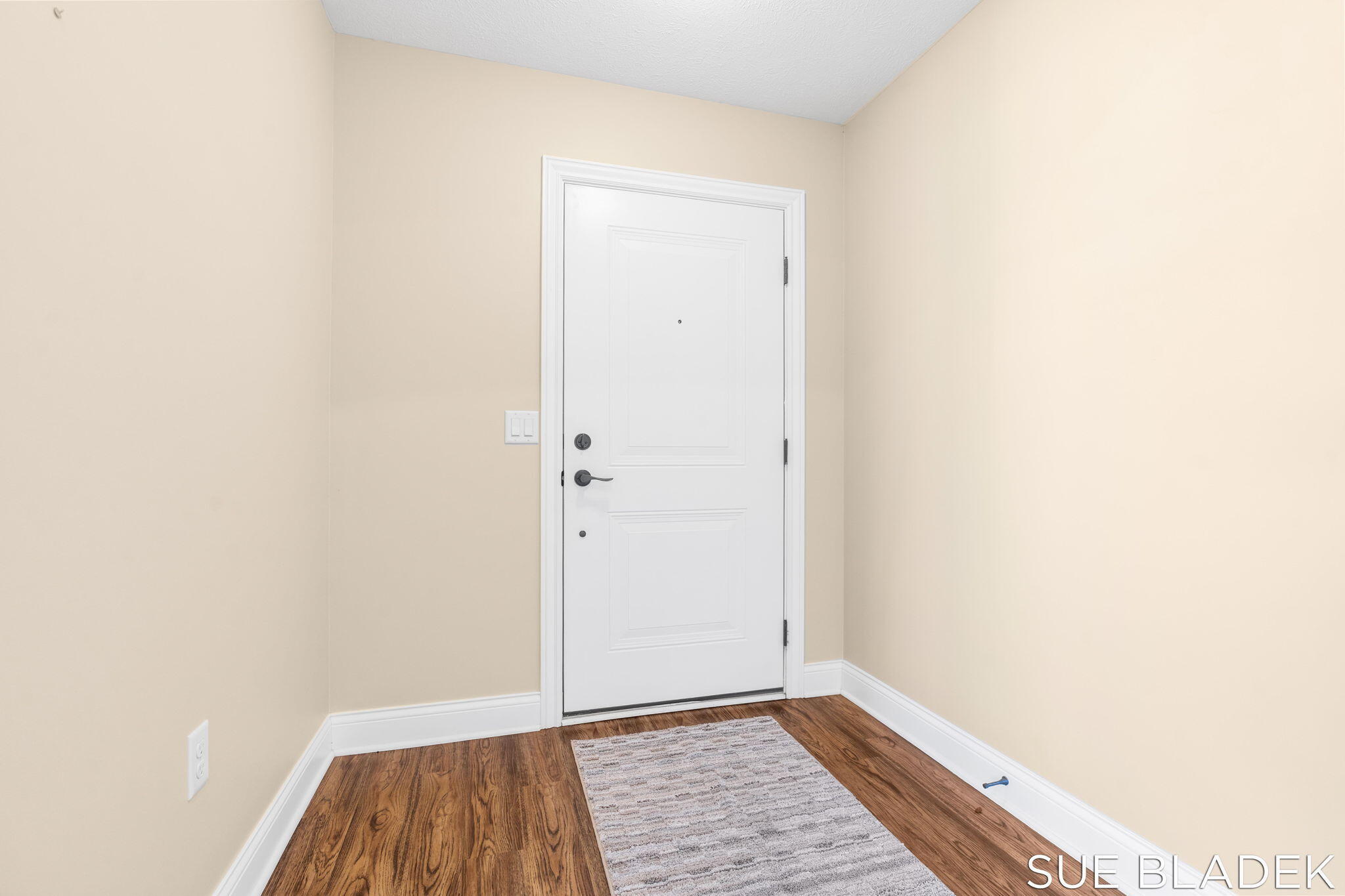 1191 Riverview Drive