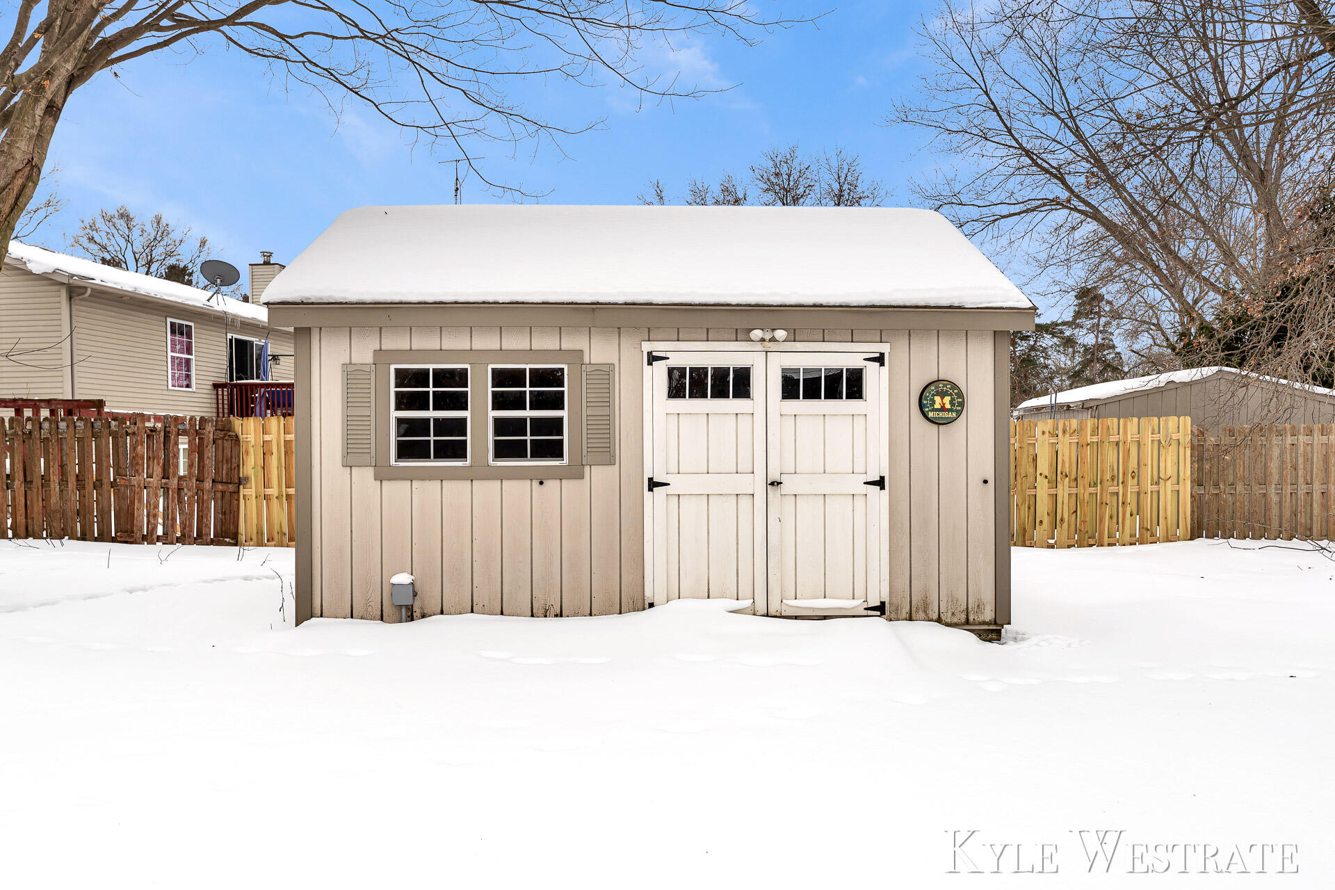 3121 Memorial Drive