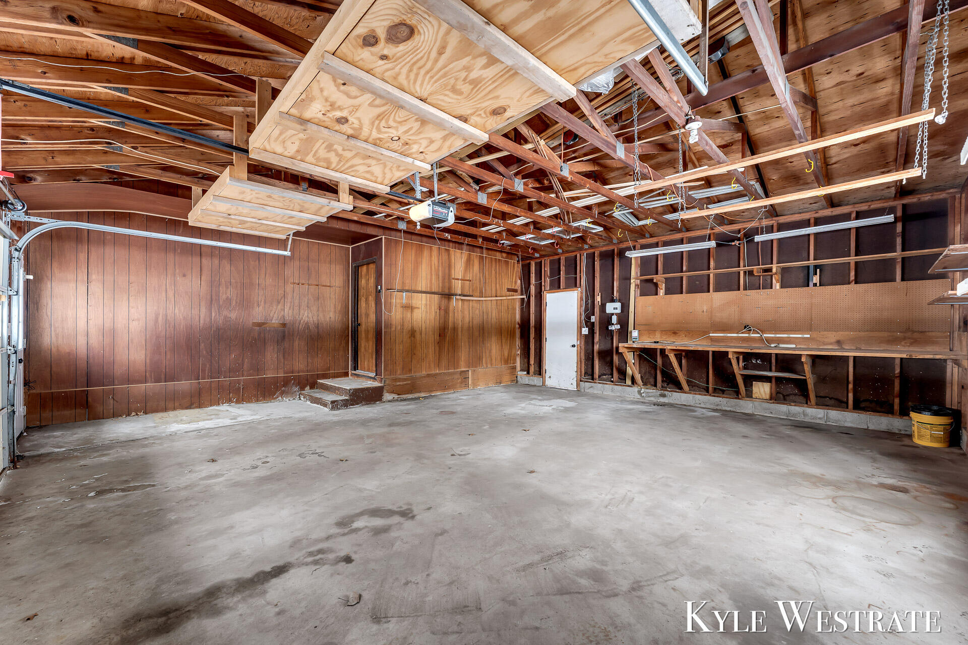 3121 Memorial Drive