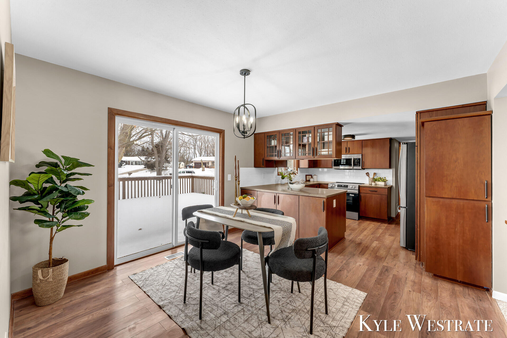 3121 Memorial Drive