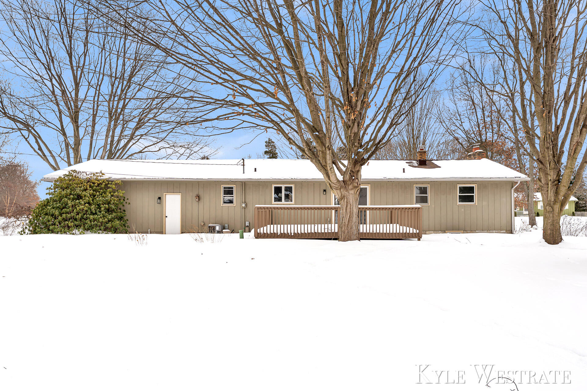 3121 Memorial Drive