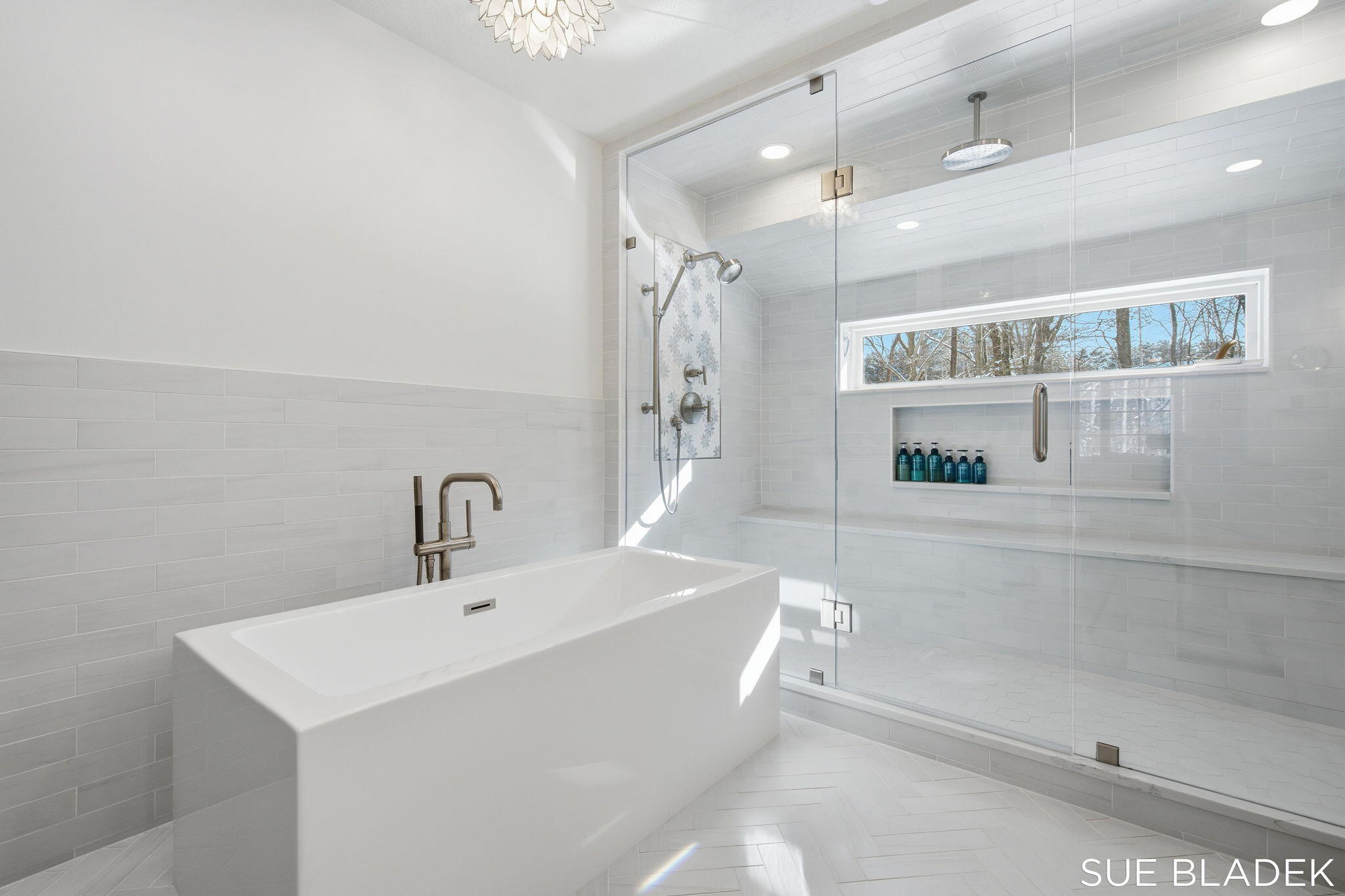 6380 Hidden Pond Drive