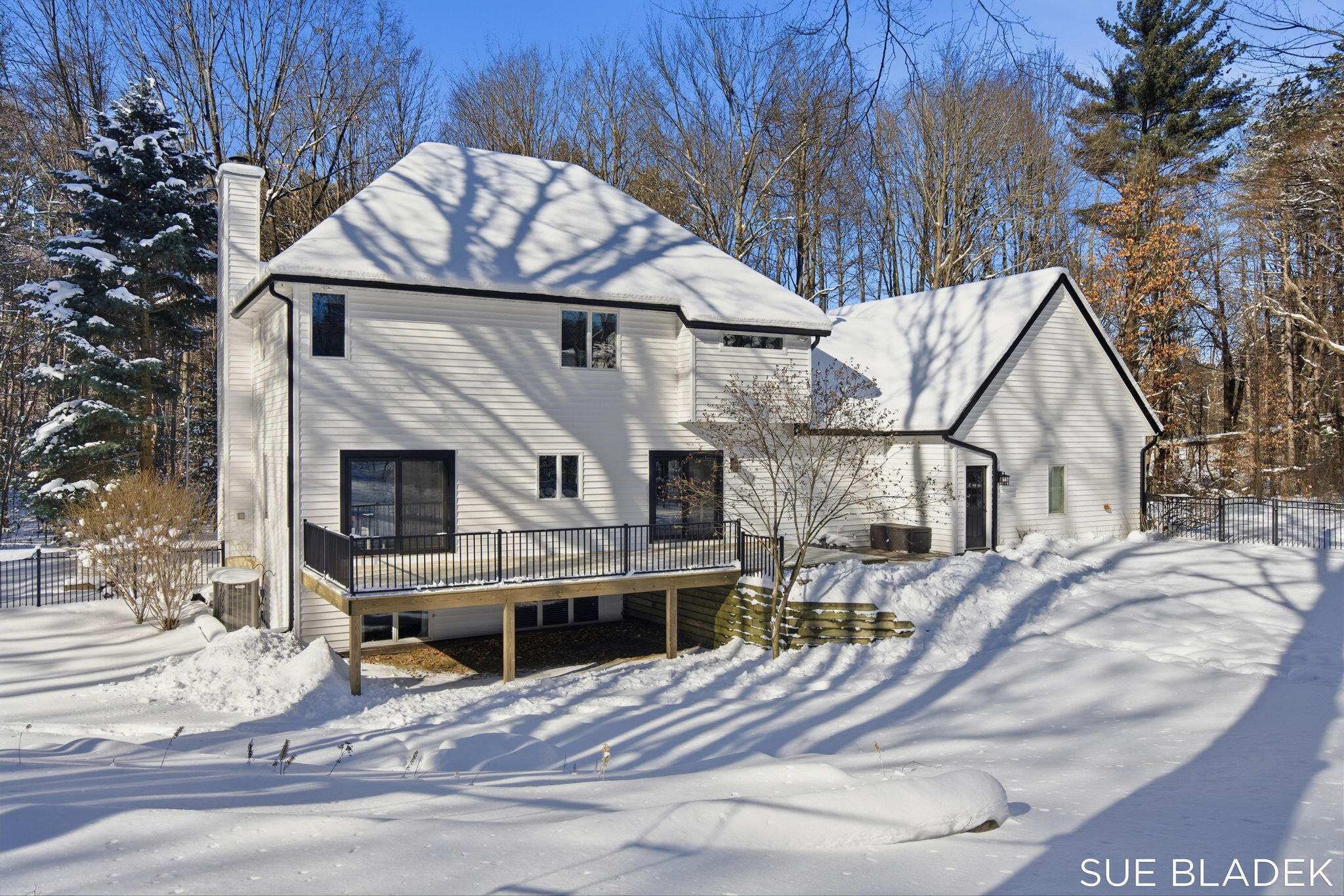 6380 Hidden Pond Drive