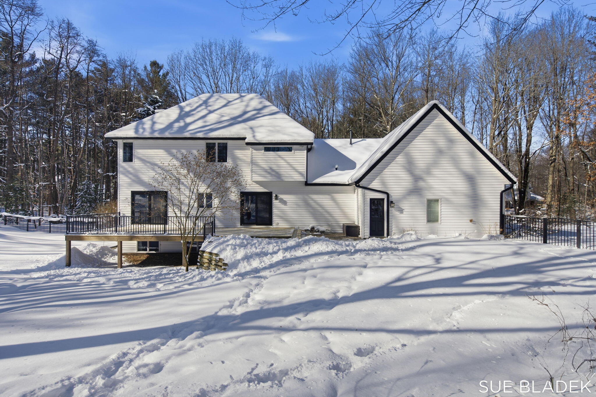 6380 Hidden Pond Drive