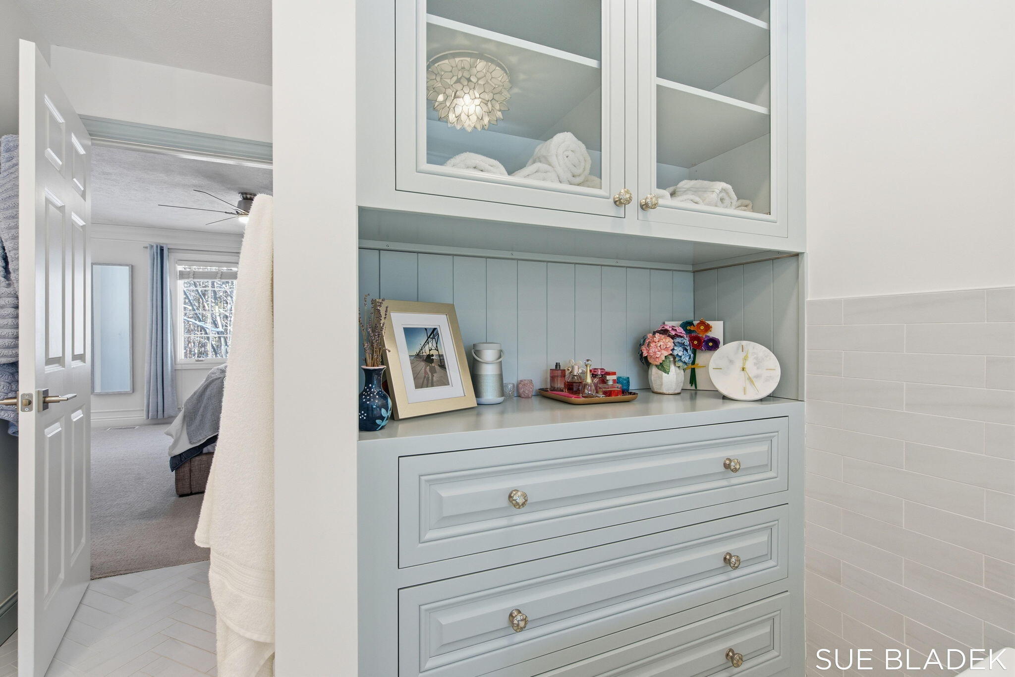 6380 Hidden Pond Drive