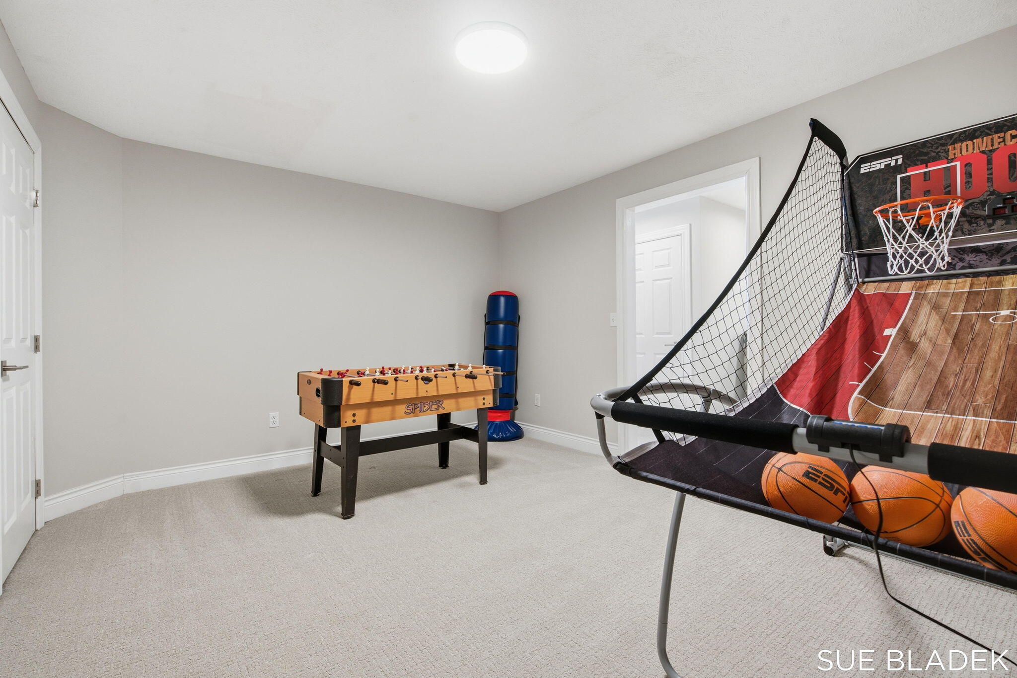 6380 Hidden Pond Drive