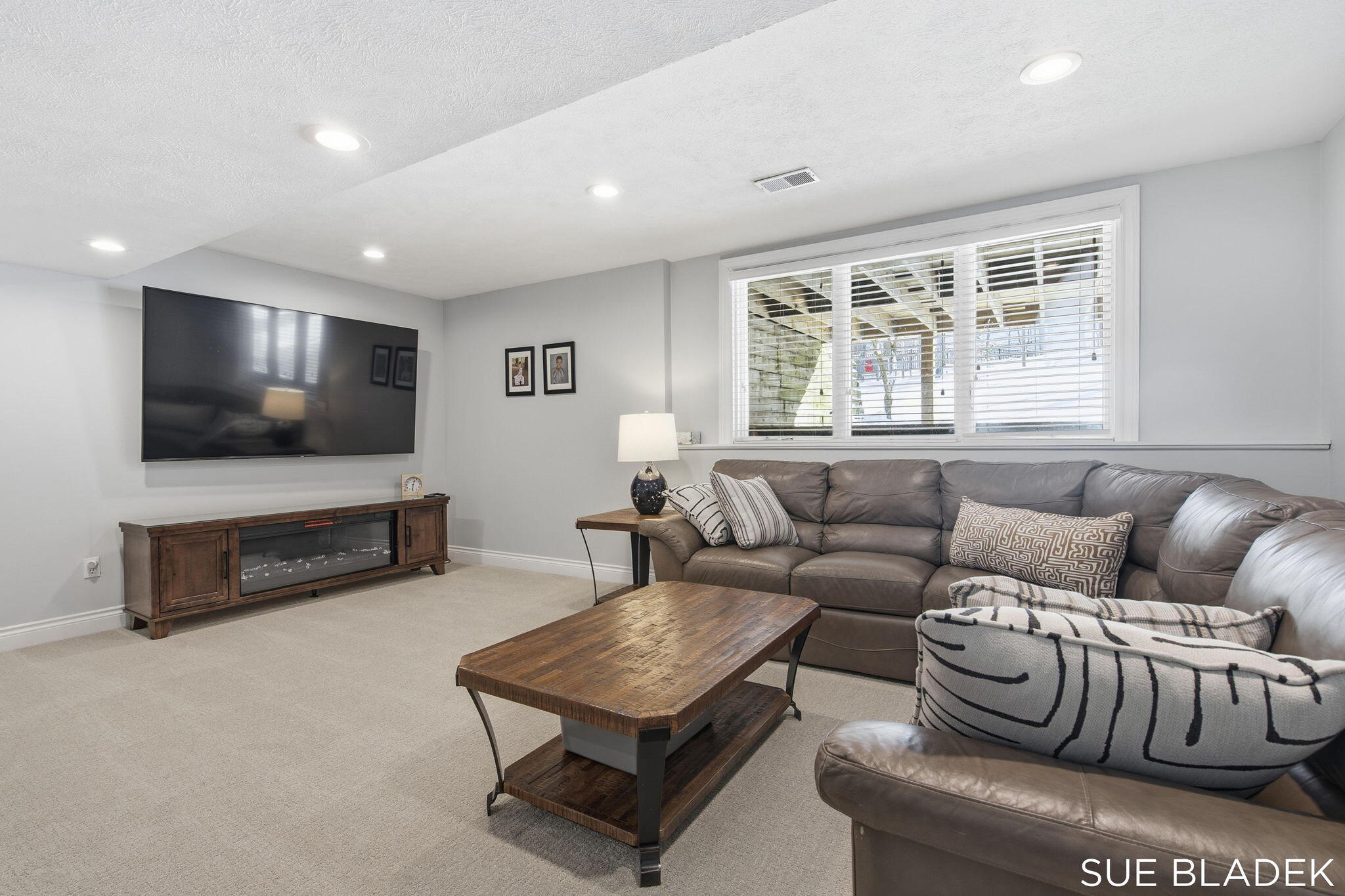 6380 Hidden Pond Drive