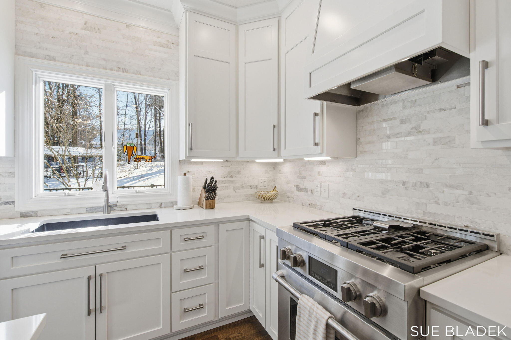 6380 Hidden Pond Drive