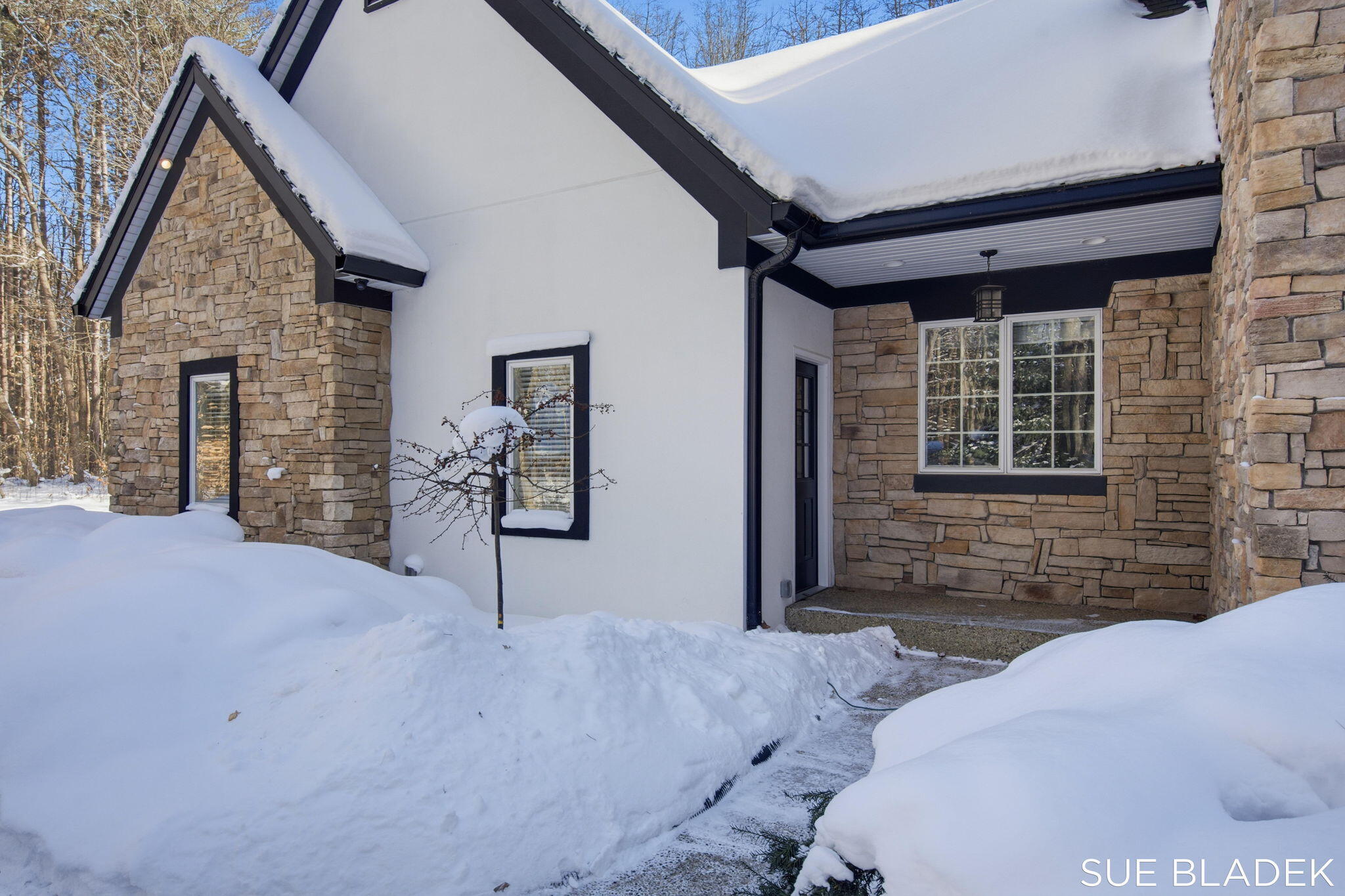 6380 Hidden Pond Drive