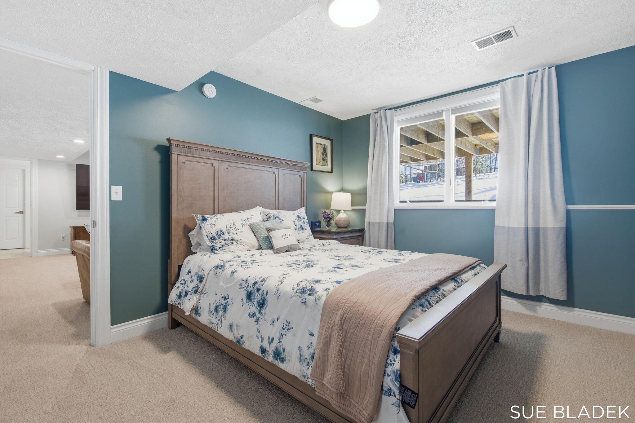 6380 Hidden Pond Drive