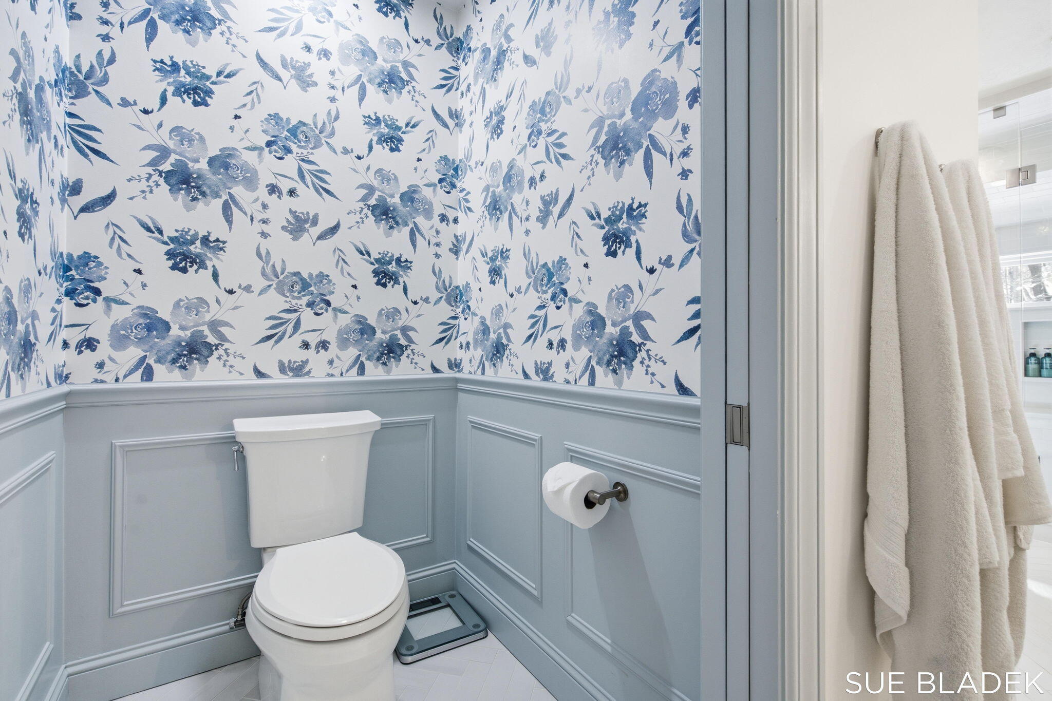 6380 Hidden Pond Drive