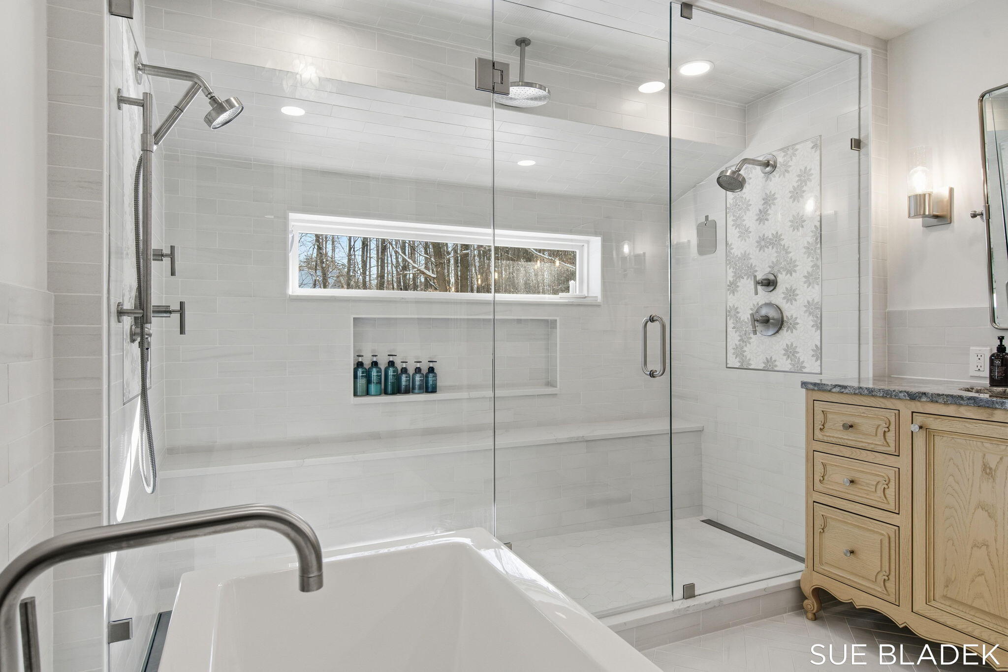 6380 Hidden Pond Drive