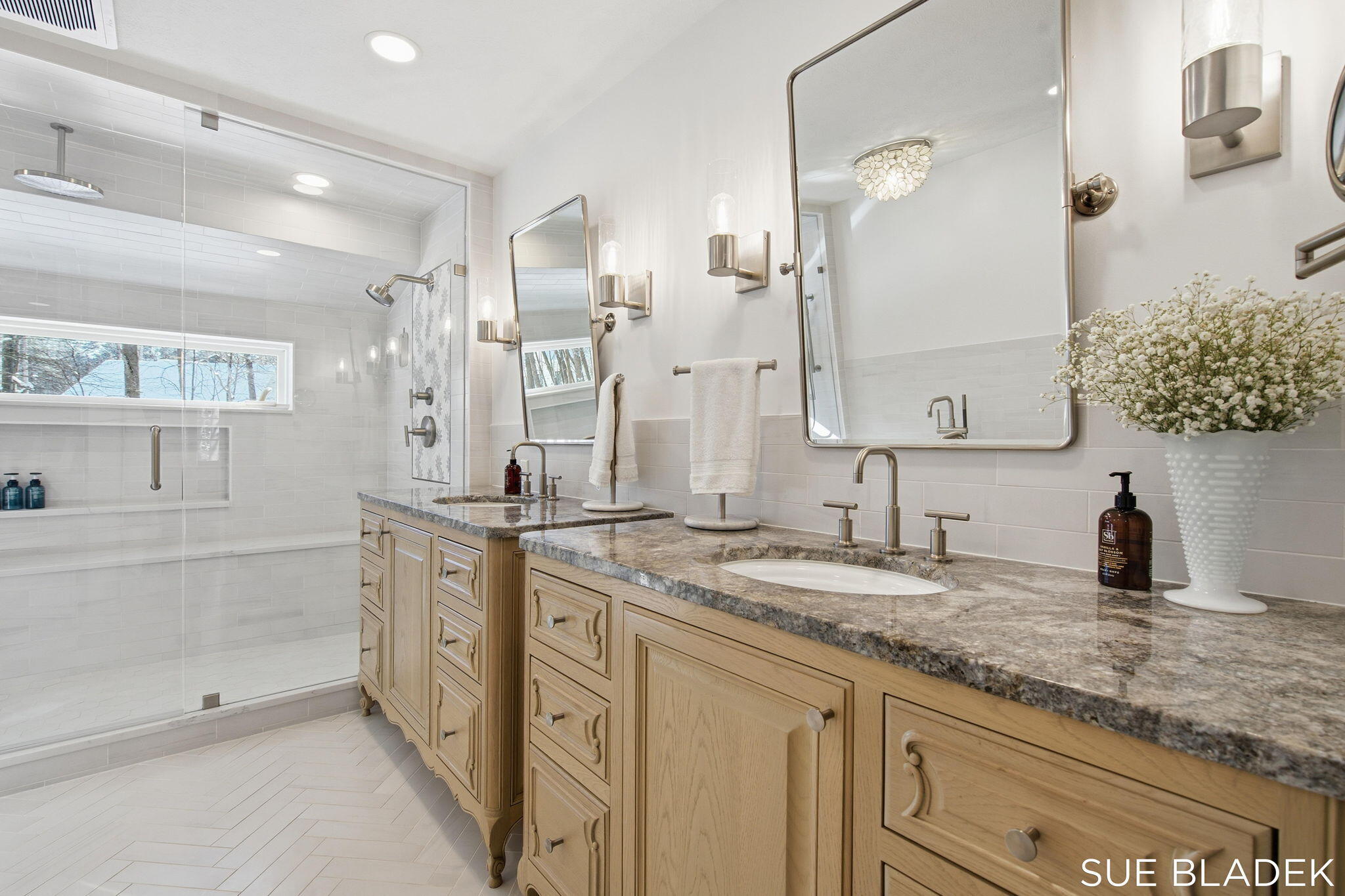 6380 Hidden Pond Drive