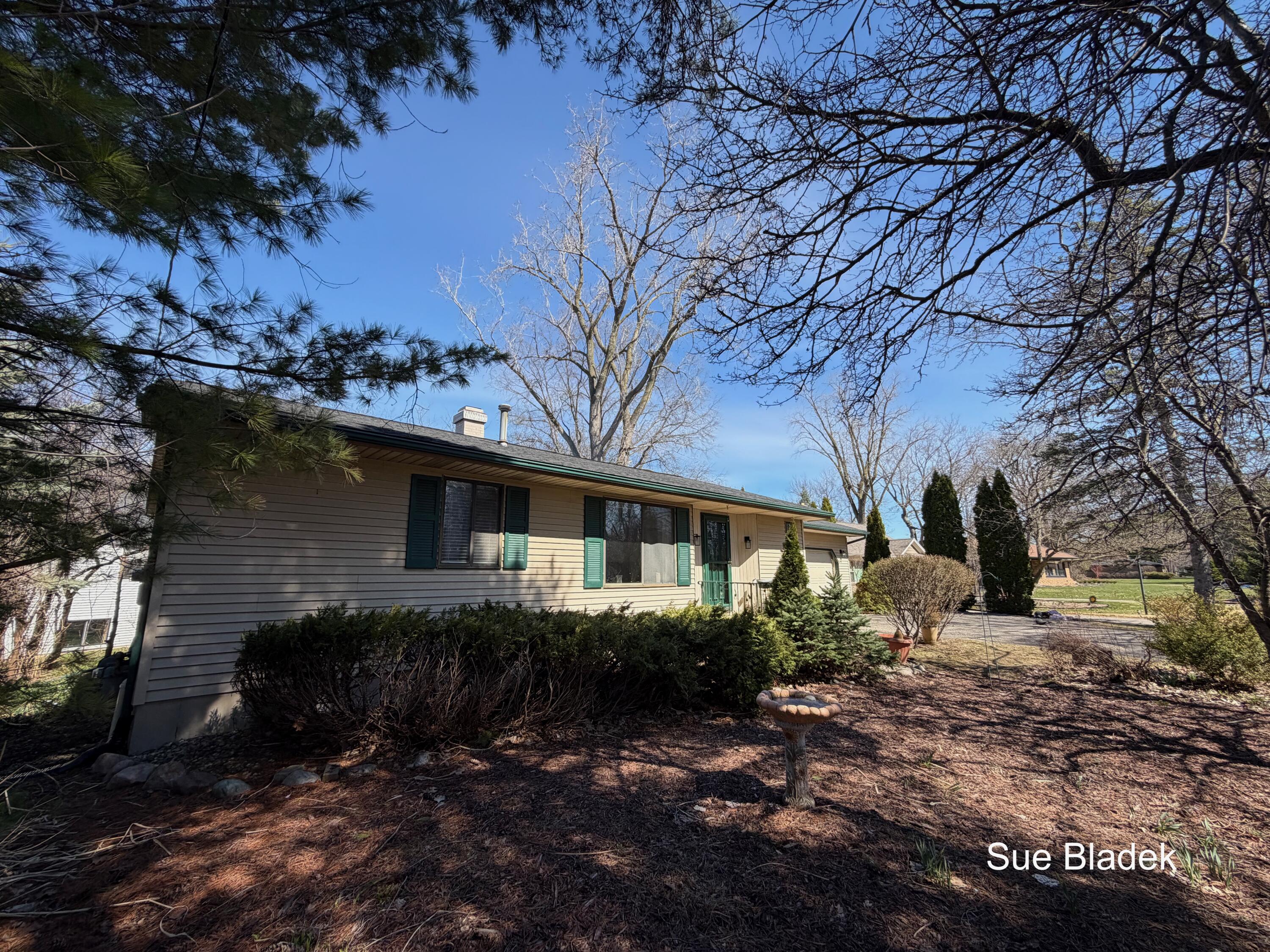 2645 Cascade Road SE