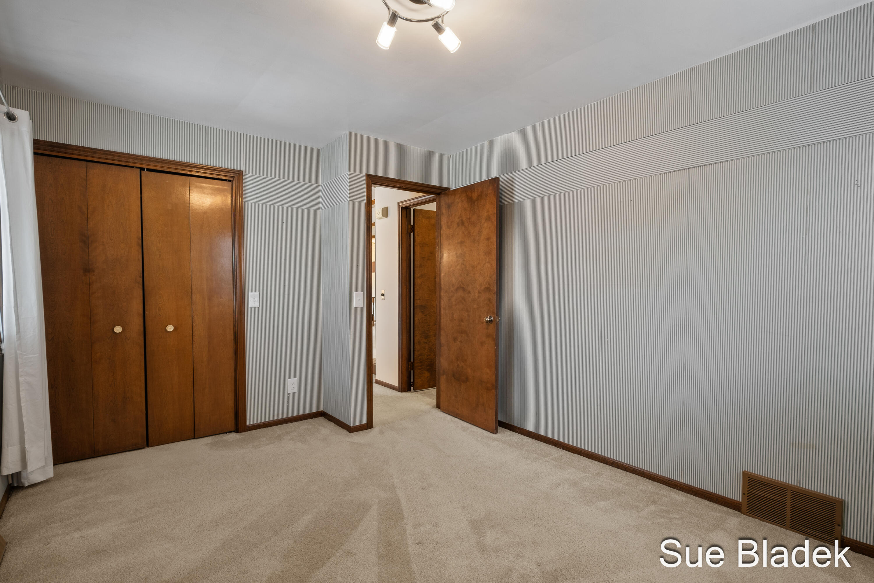 2645 Cascade Road SE