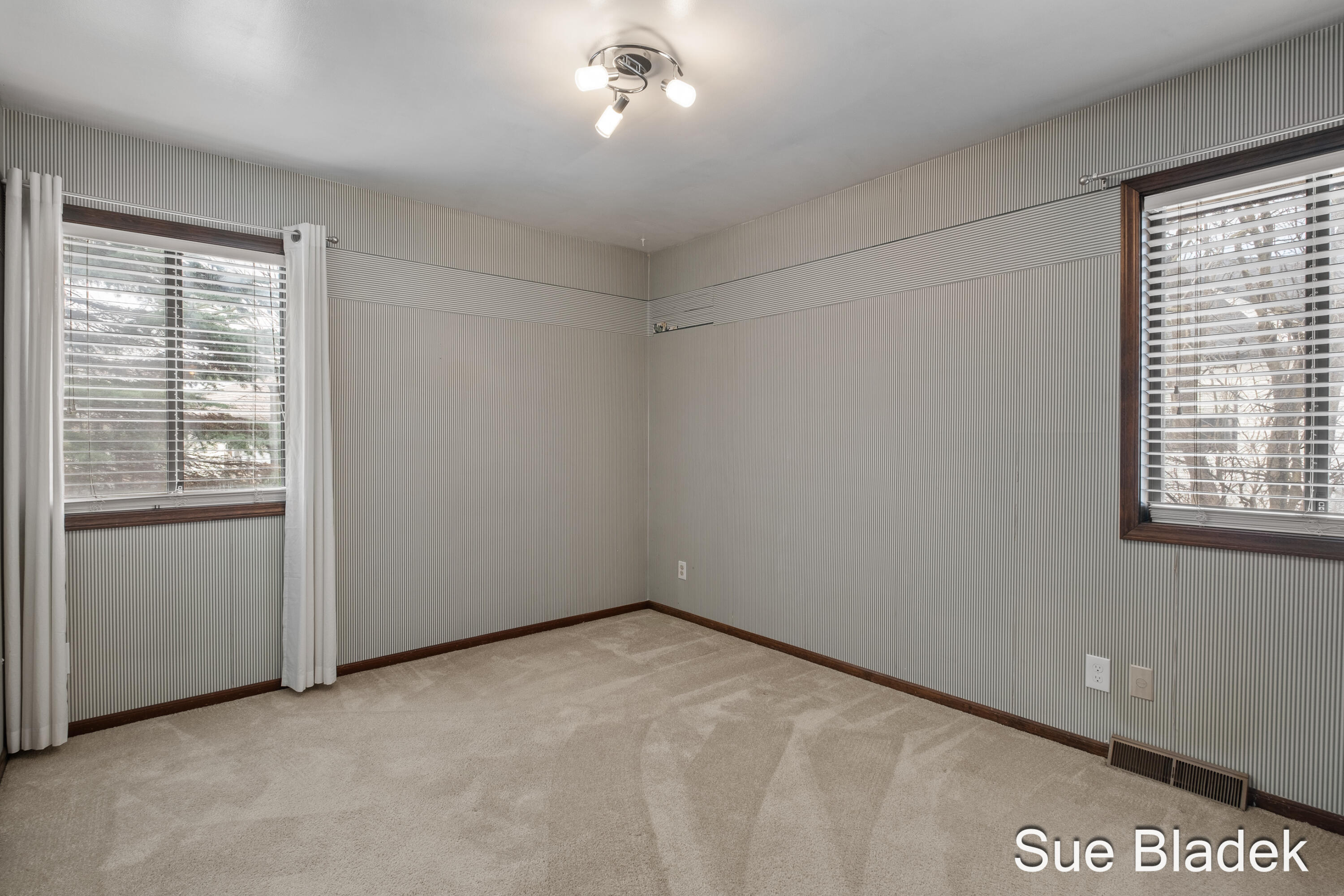 2645 Cascade Road SE