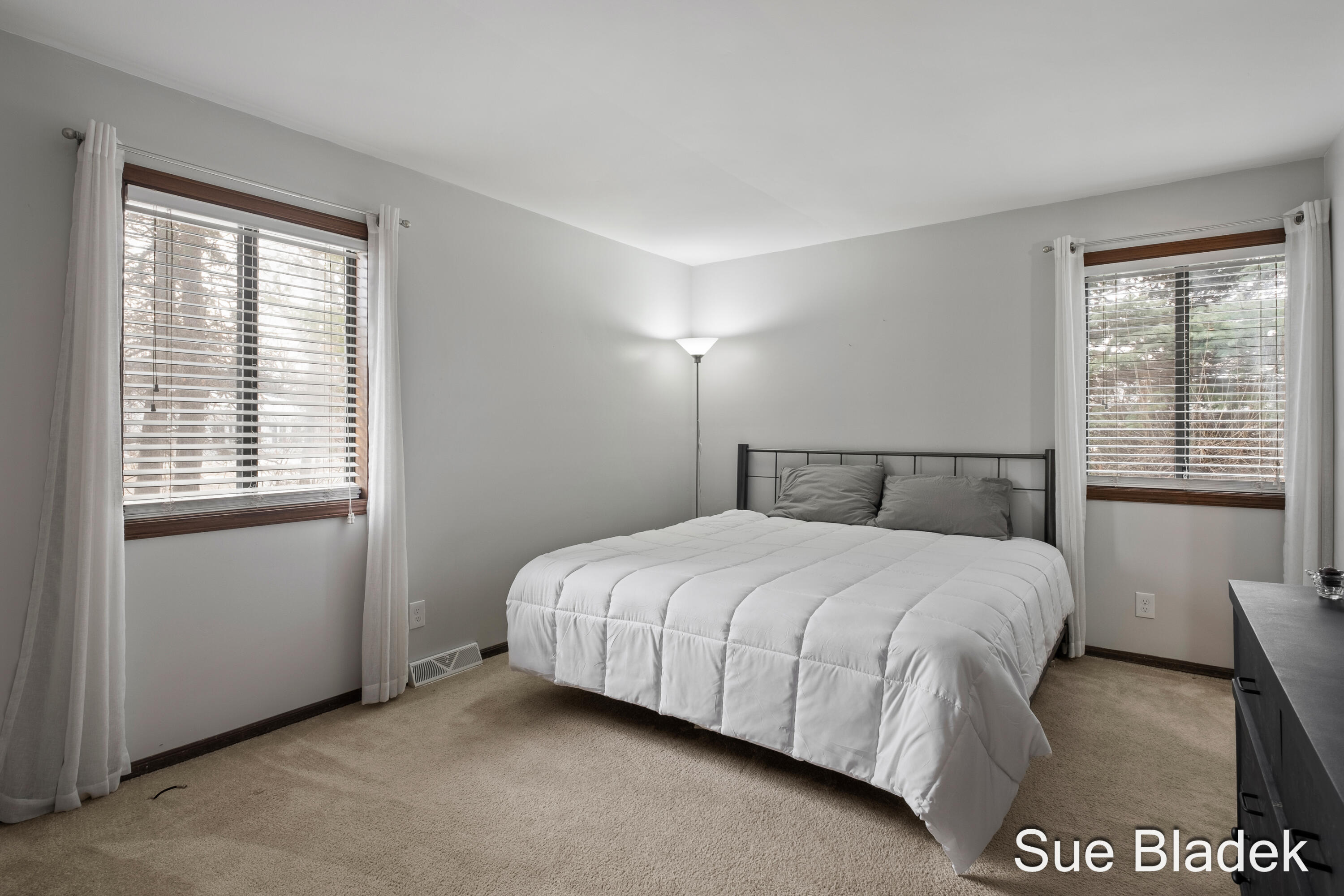 2645 Cascade Road SE