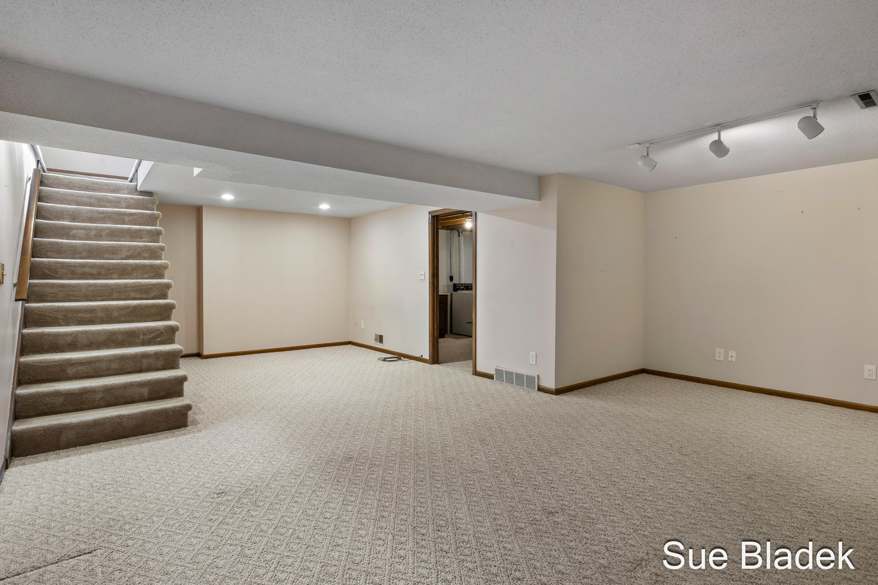 2645 Cascade Road SE