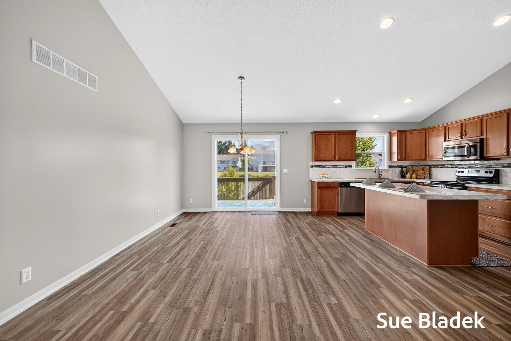 3716 Hickoryrow Court