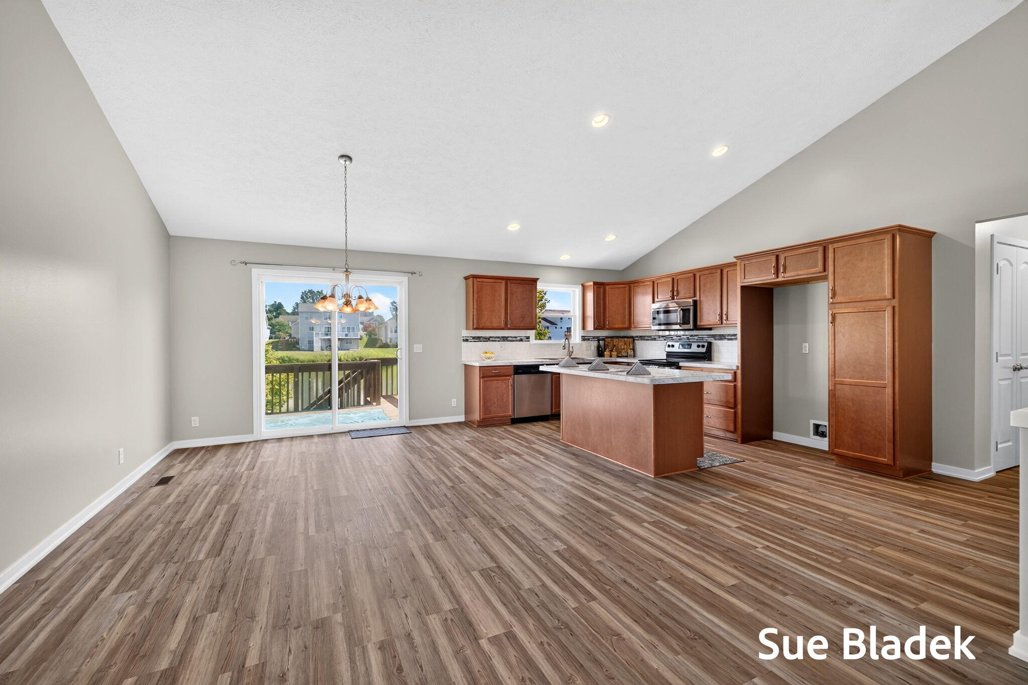 3716 Hickoryrow Court