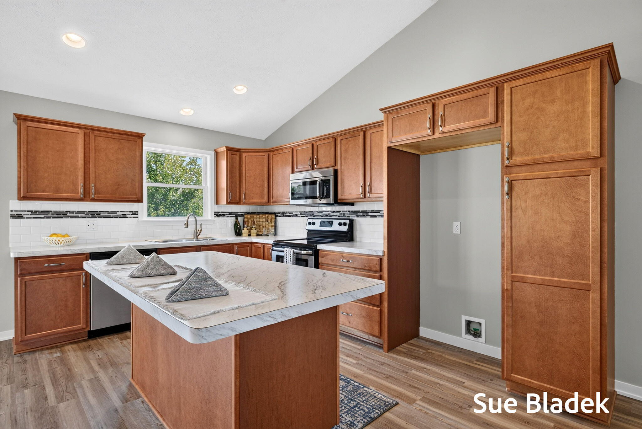 3716 Hickoryrow Court