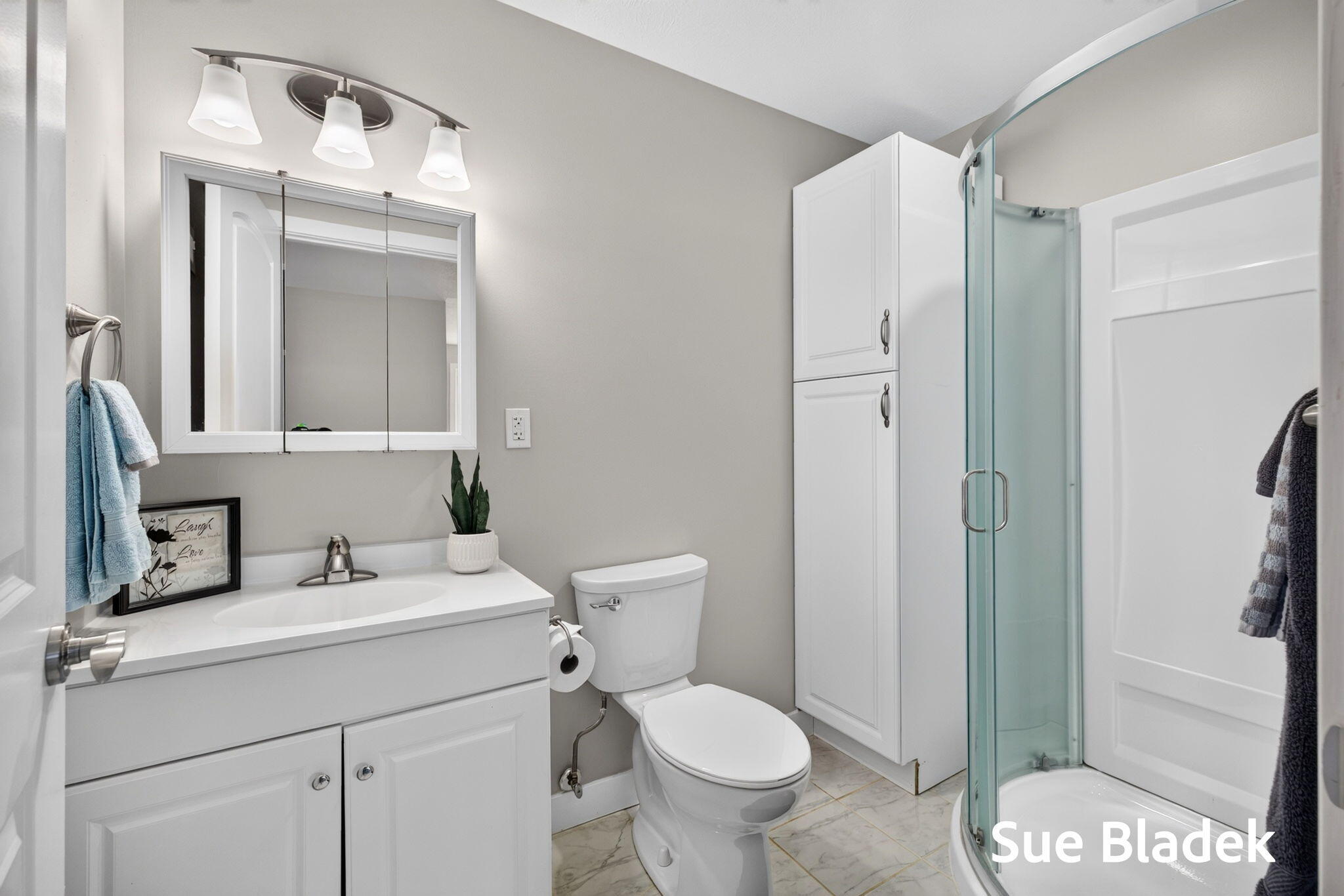 3716 Hickoryrow Court