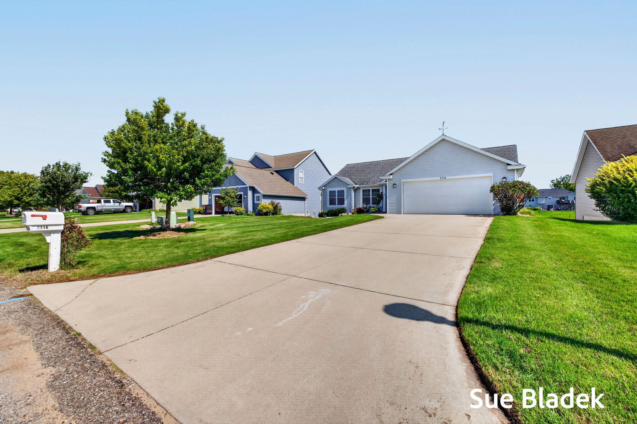 3716 Hickoryrow Court