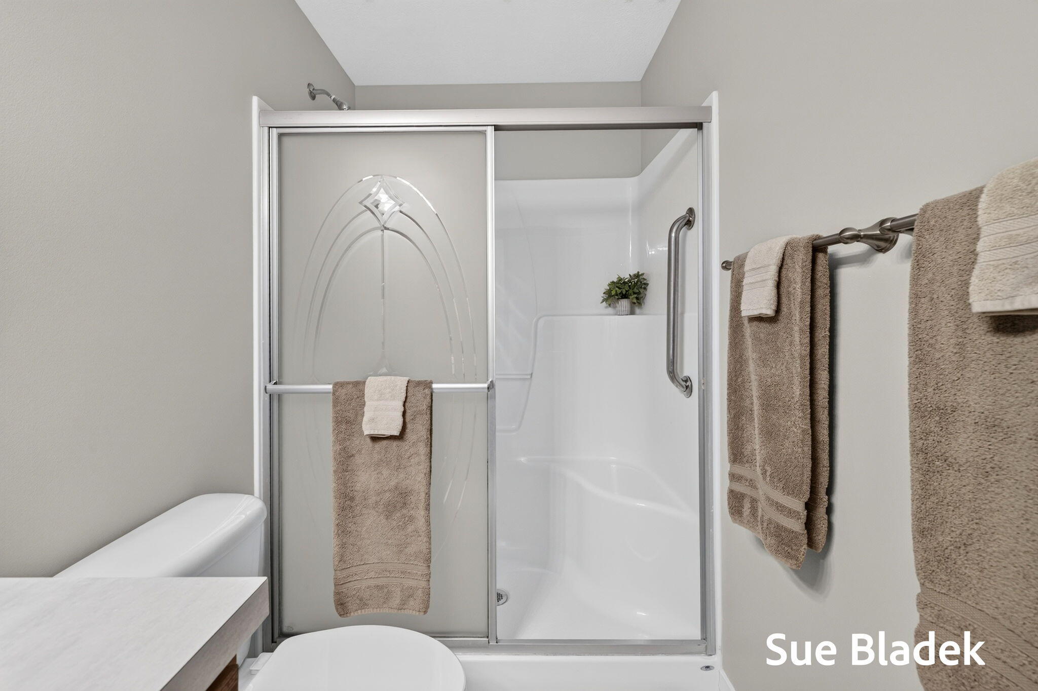 3716 Hickoryrow Court