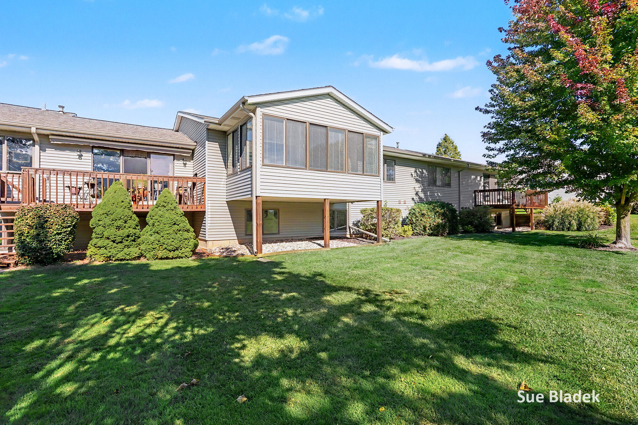 950 Village Court