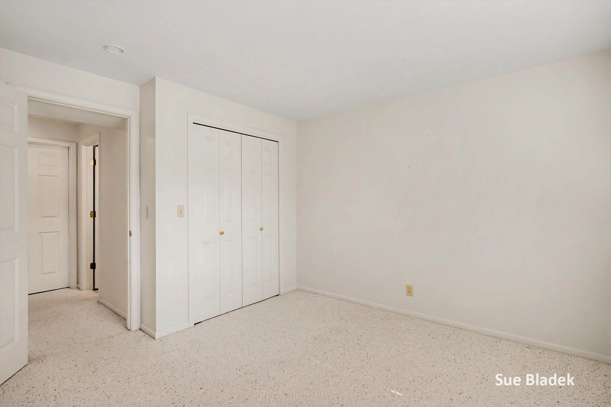 950 Village Court