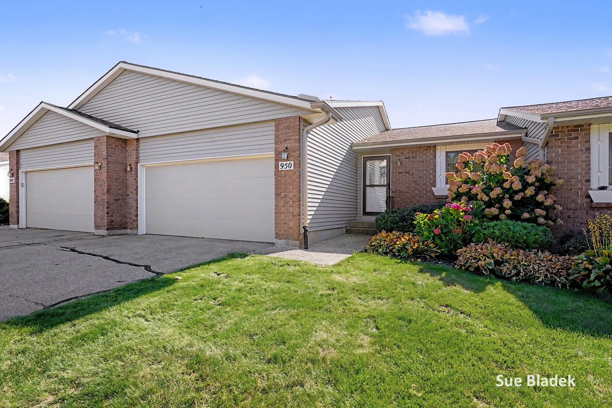 950 Village Court