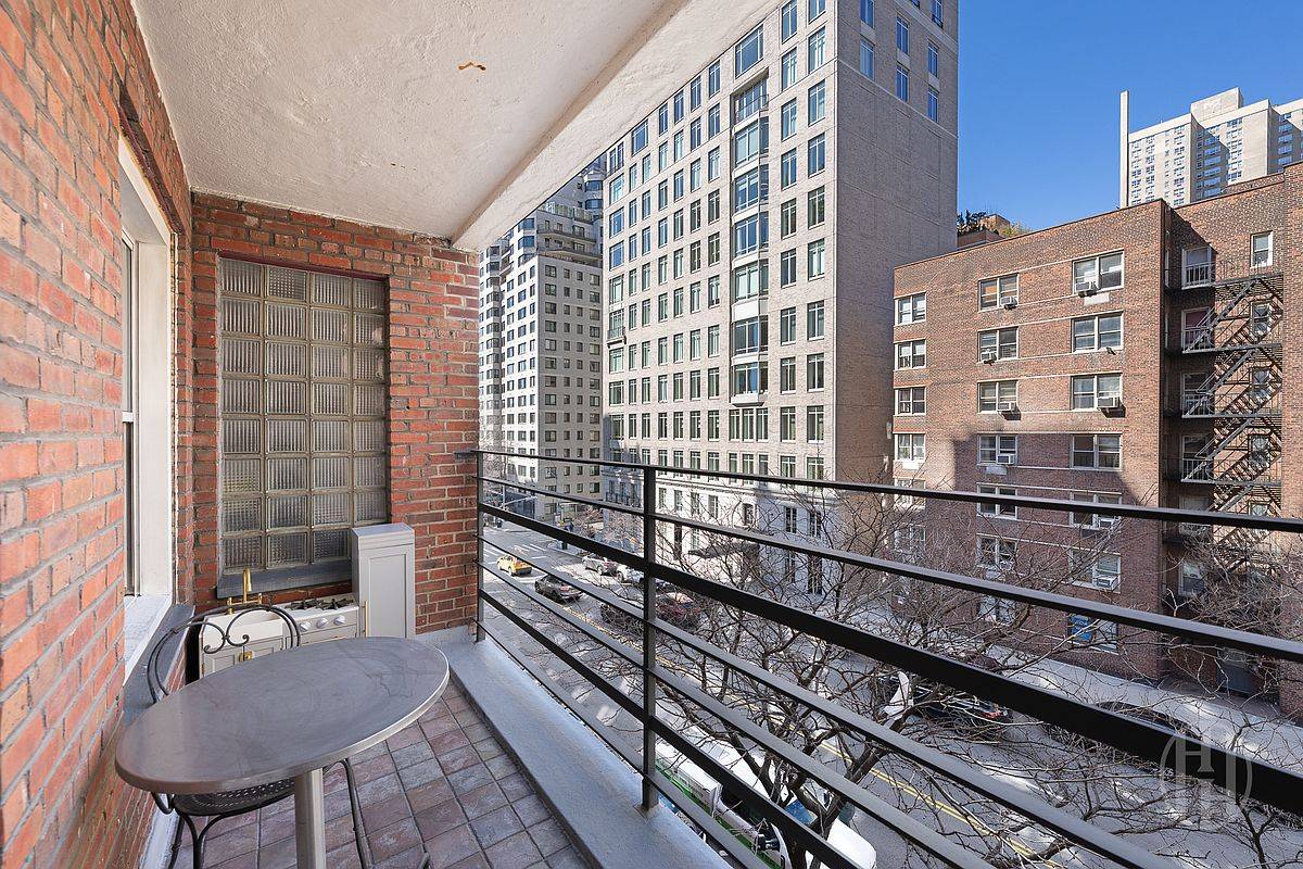 33 E End Avenue 4F