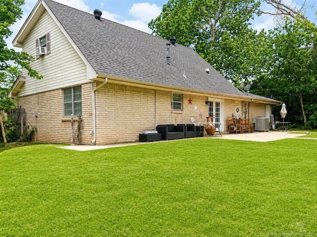 1813 Bellaire Circle
