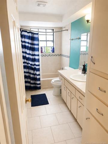 1813 Bellaire Circle