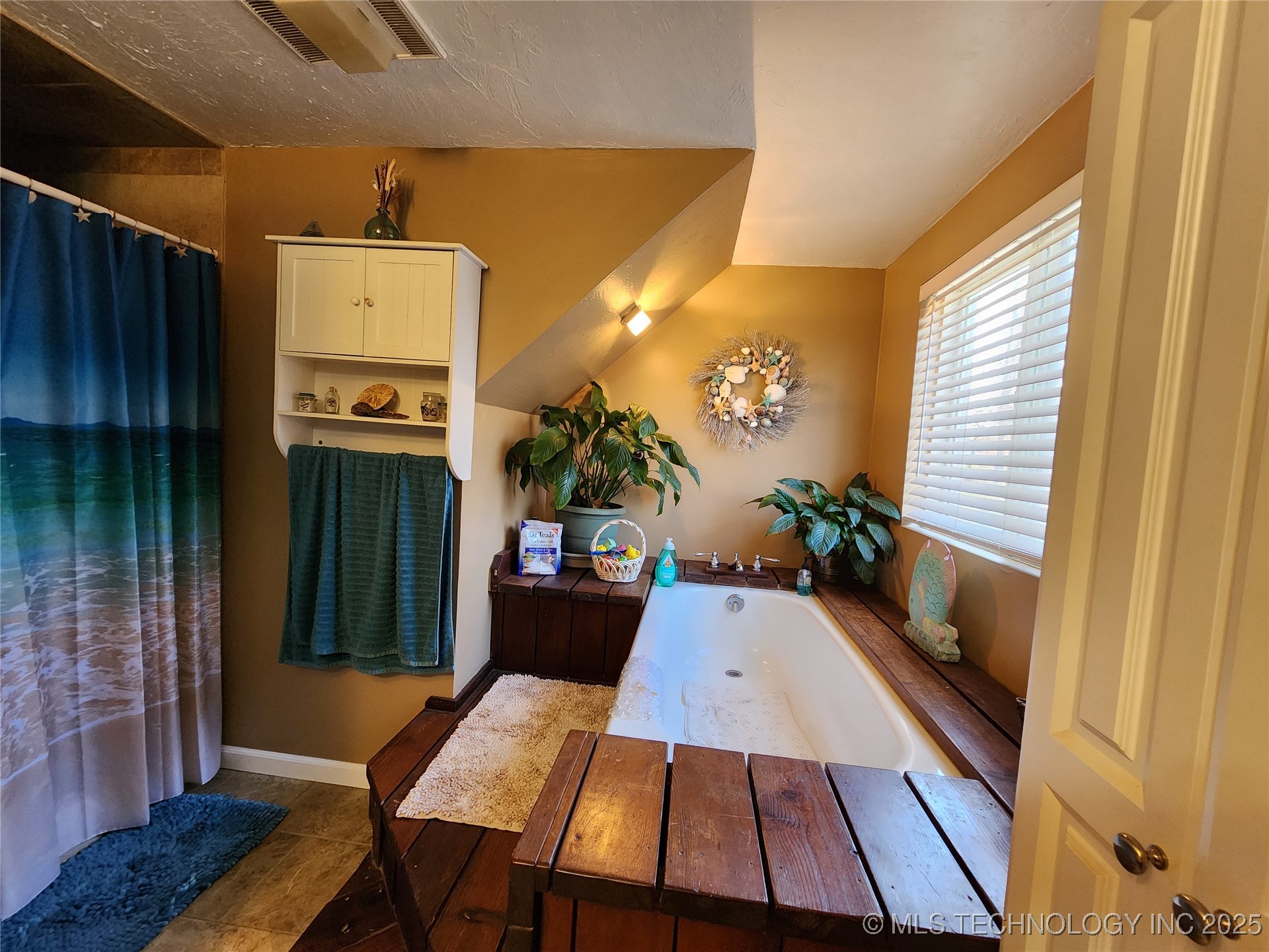 14360 County Road 3505 Loop