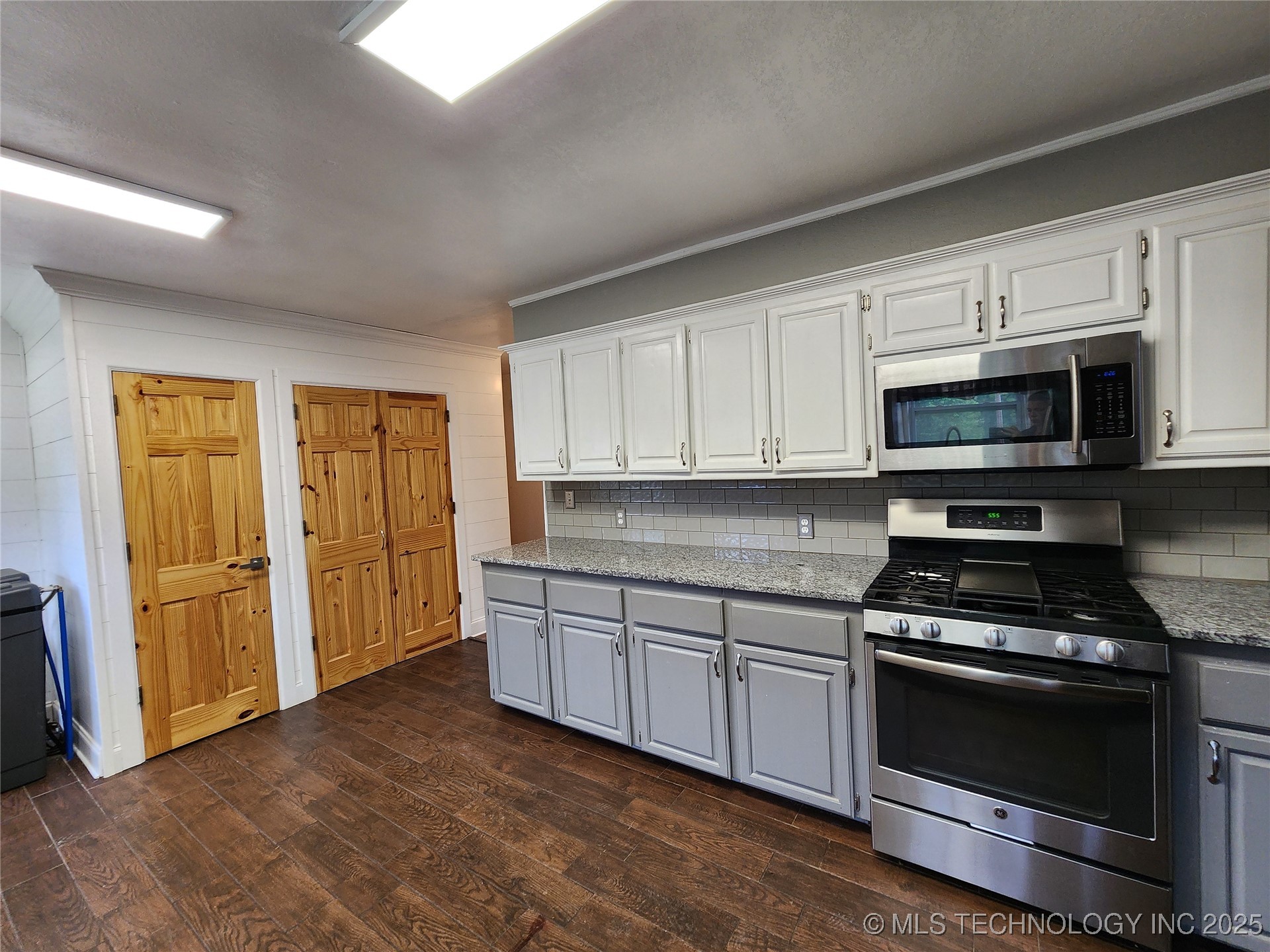 10290 County Road 1543