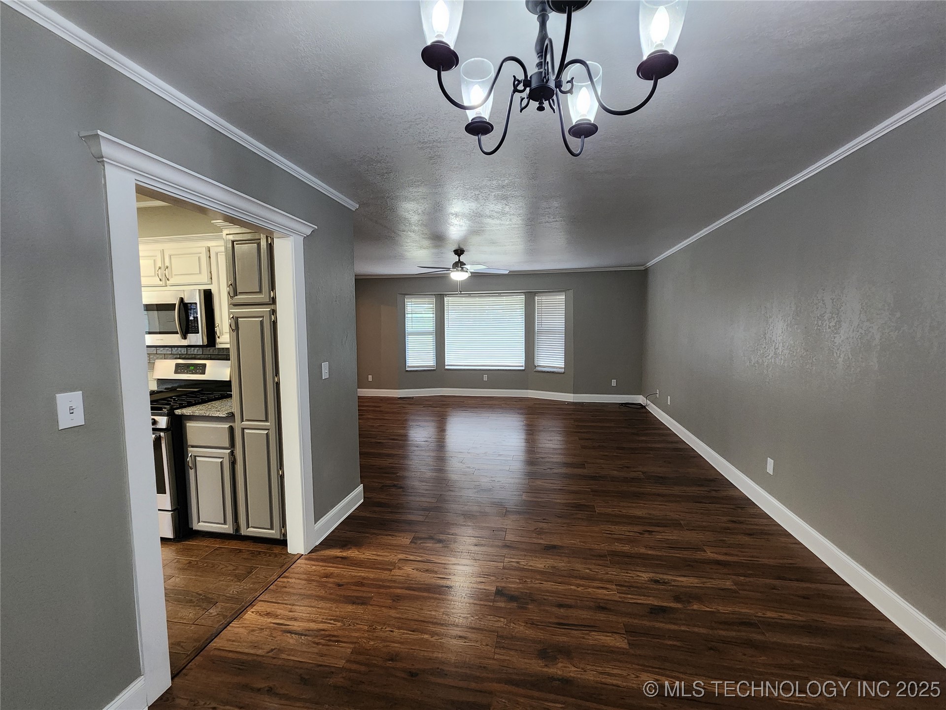 10290 County Road 1543