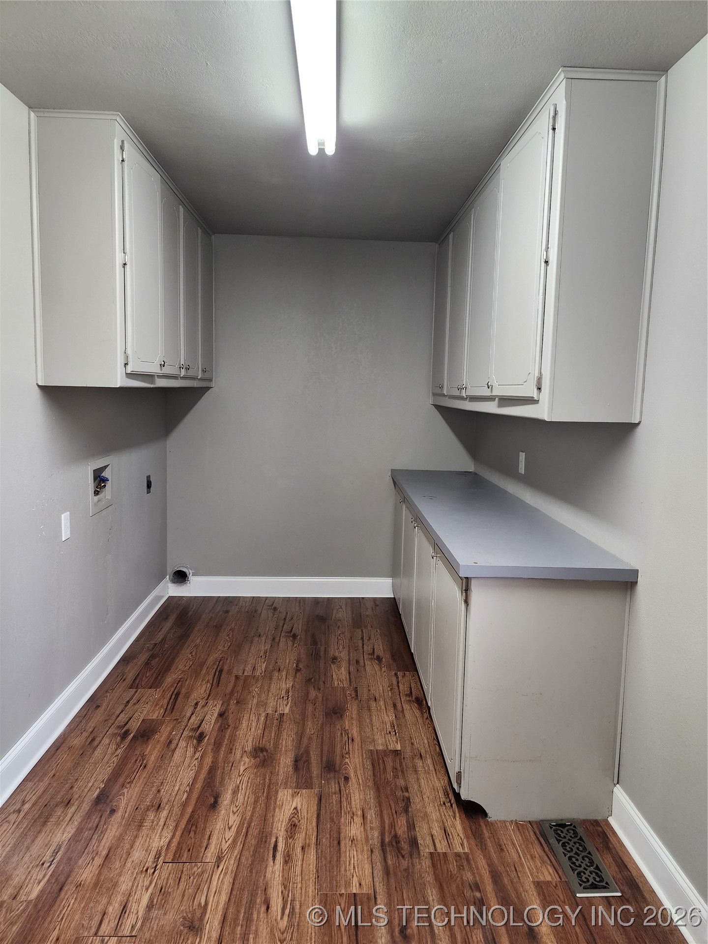 10290 County Road 1543